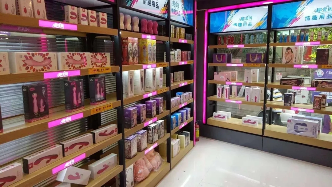 廣州首家智能無(wú)人微超市(圖2) 廣州首家智能無(wú)人微超市(圖2)